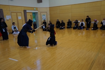 剣道による親子の真剣勝負の様子