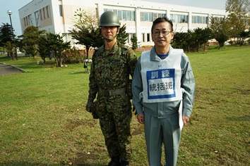 東畑中隊長と砂川市の田渕防災対策員