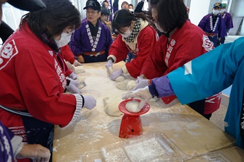 餅つき保存会女性陣