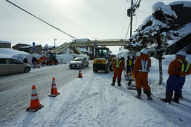 砂川流雪溝投雪ボランティア