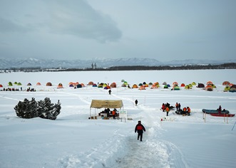 遊水地へ下りる坂