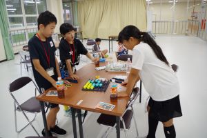 アナログゲームをしている様子