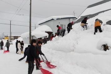 砂川高校除雪ボランティア2