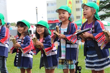 空知太保育所幼年消防クラブ員の合唱